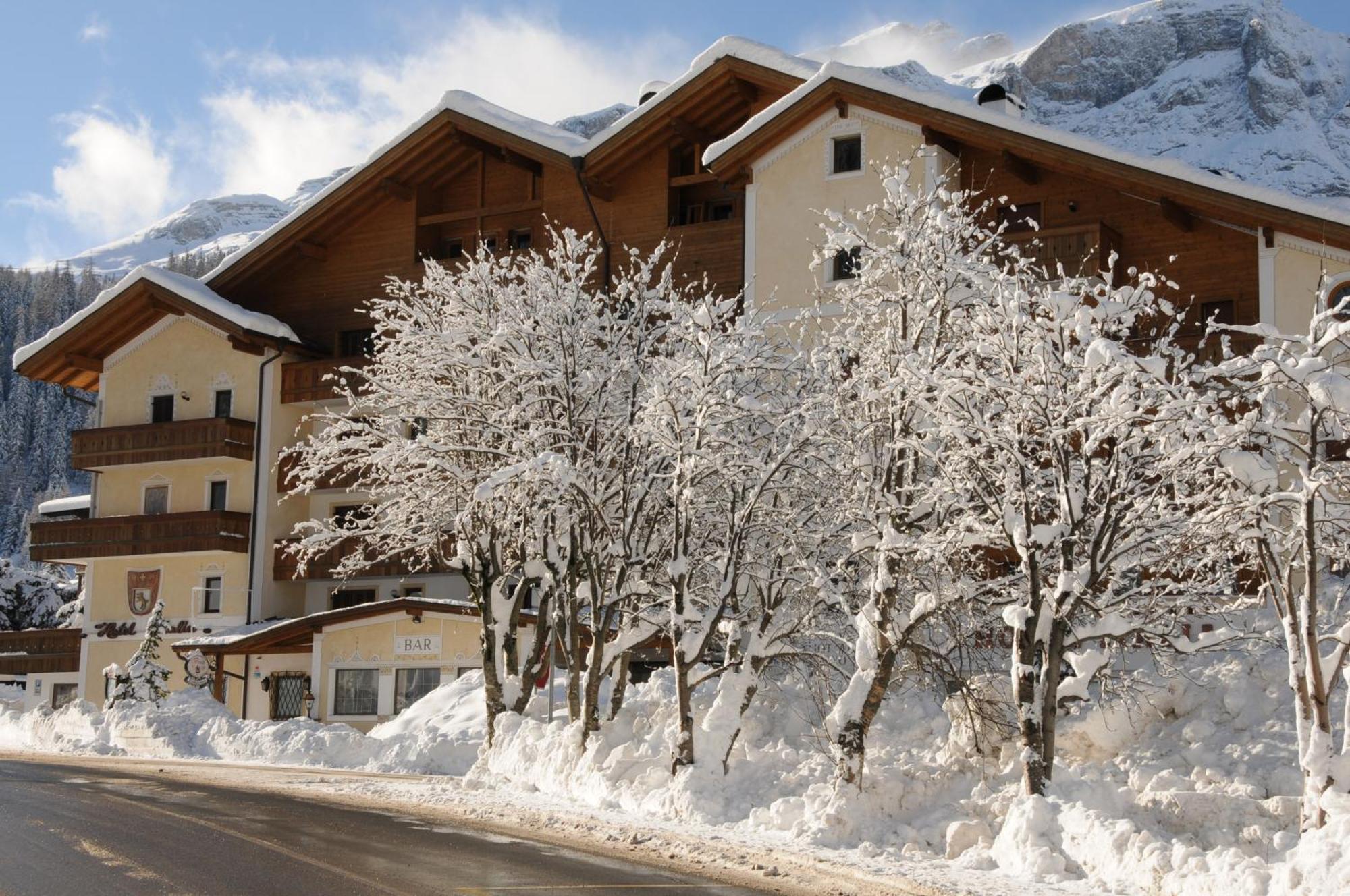 Hotel Italia Corvara In Badia Kültér fotó